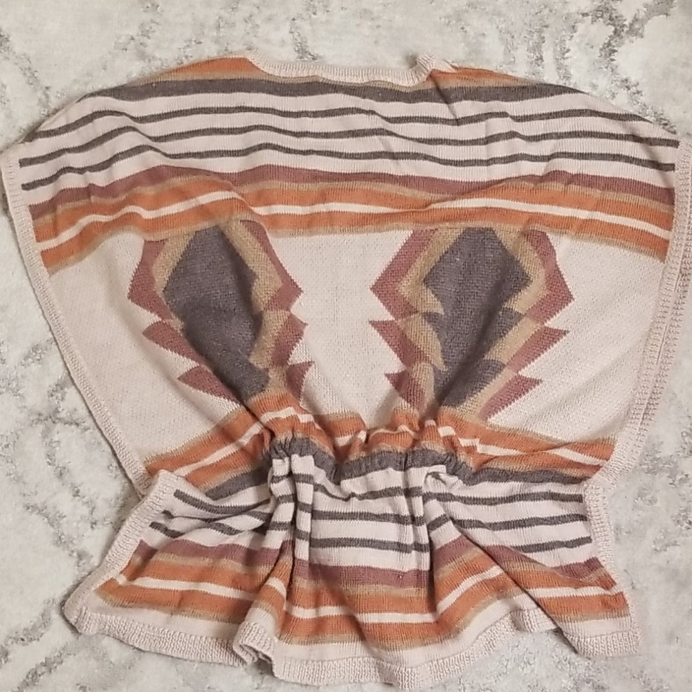 Cute top - Picture 3 of 3